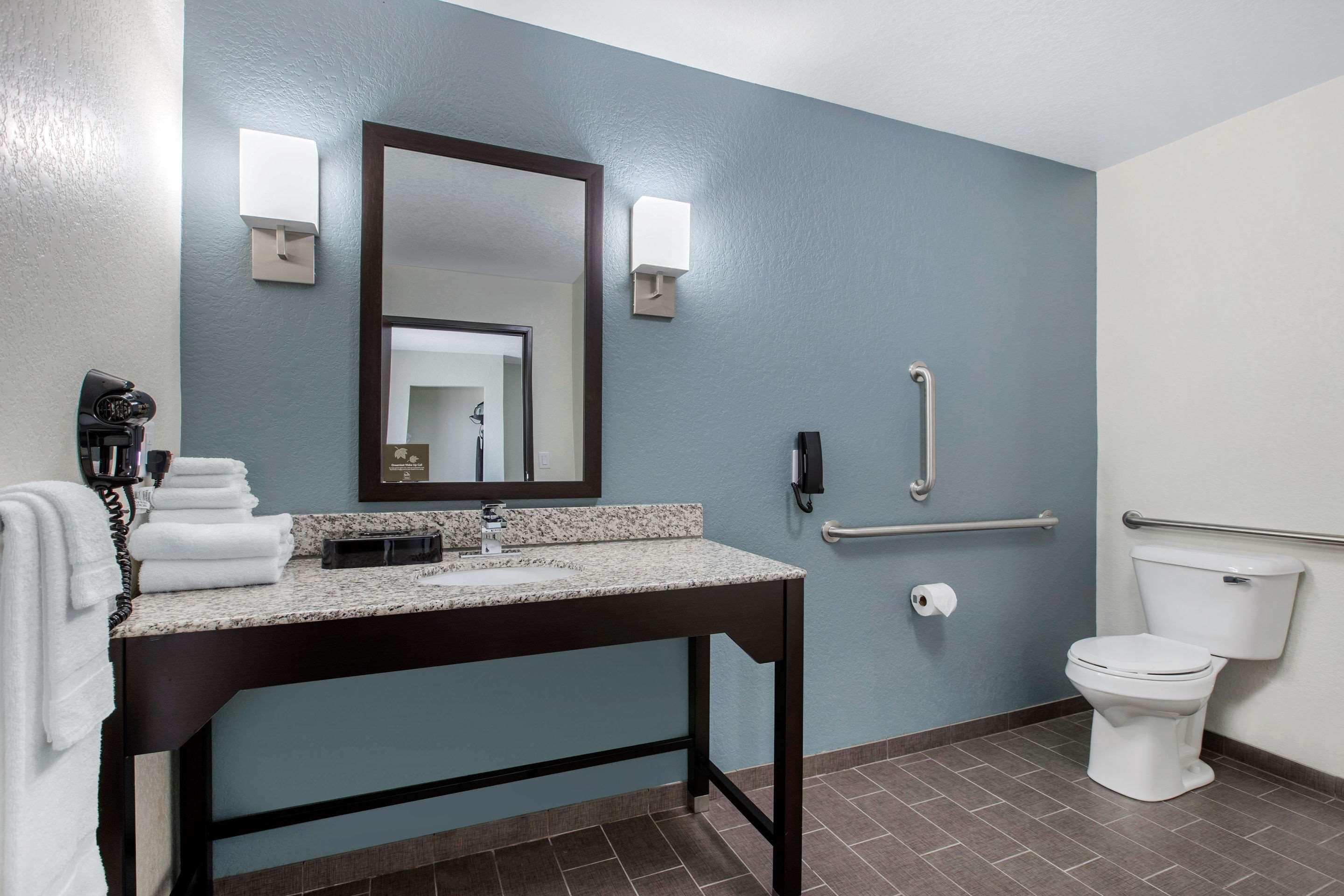 Sleep Inn & Suites Ankeny - Des Moines Ngoại thất bức ảnh