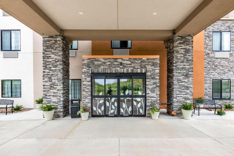 Sleep Inn & Suites Ankeny - Des Moines Ngoại thất bức ảnh